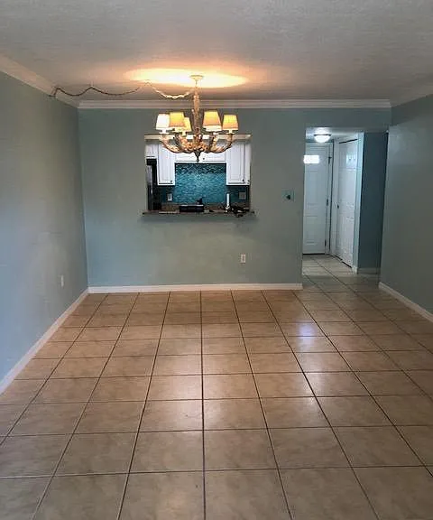 912 La Costa Cir #1 — Photo 1