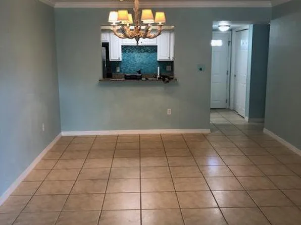 912 La Costa Cir Unit 1, Sarasota, FL 34237