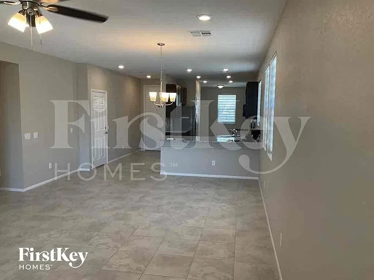 1509 Deep Valley Ave — Photo 2