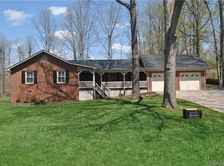 896 Hunting Ave, Lincolnton, NC 28092