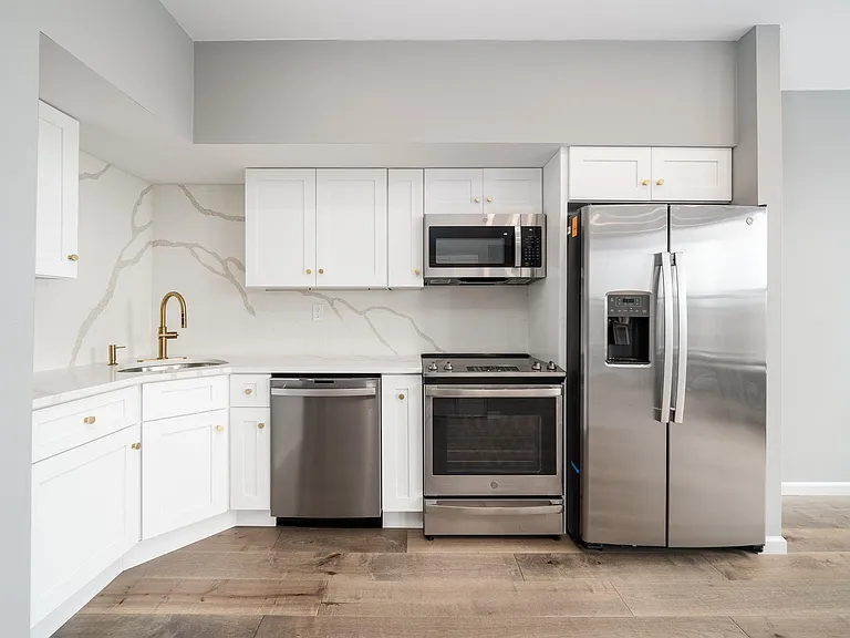415 Central Ave #4F — Photo 7