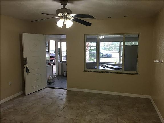 4th image of 908 Rockmont Ct