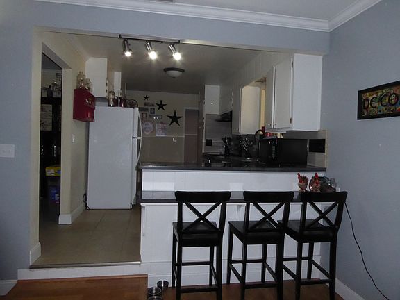 3rd image of 1447 Quandt Dr
