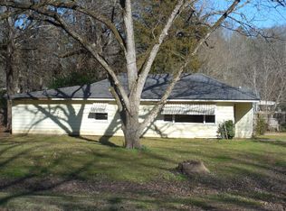 700 Arrowhead Dr, Kosciusko, MS 39090