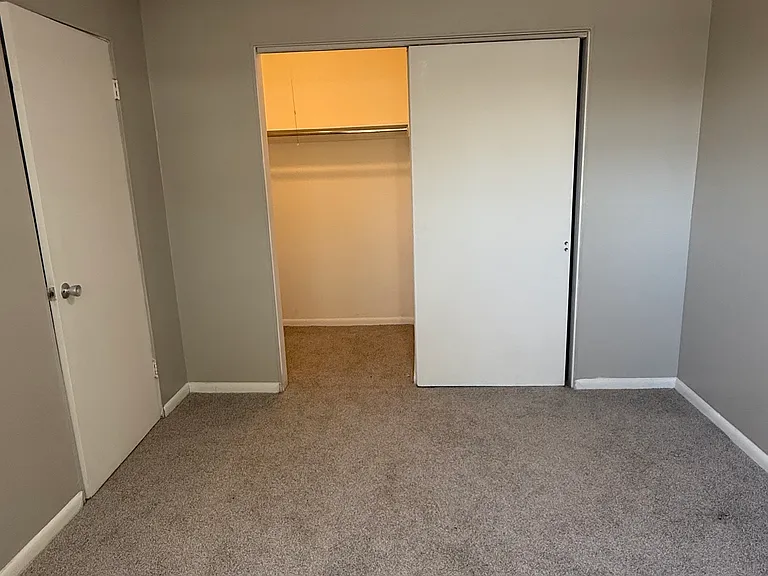 1121 N Ogden St #205 — Photo 17