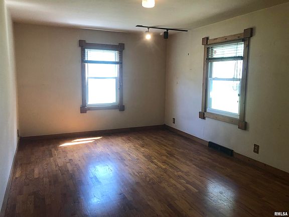 4th image of 307 S Eaton St