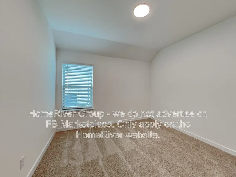 425 Leopold Trl — Photo 13