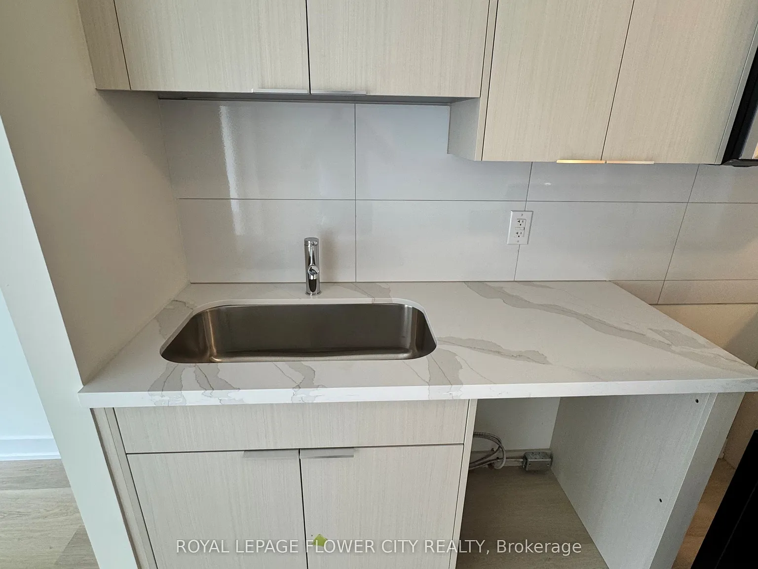 2 bed, $2,450 — Photo 4