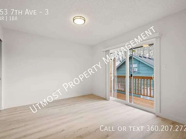953 7th Ave #3 — Photo 5