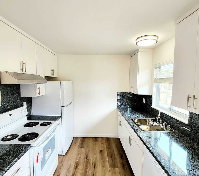 1st image of 1915 Murchison Dr #1-12