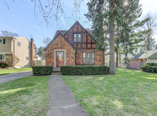 209 Riviera Ter, Waterford, MI 48328