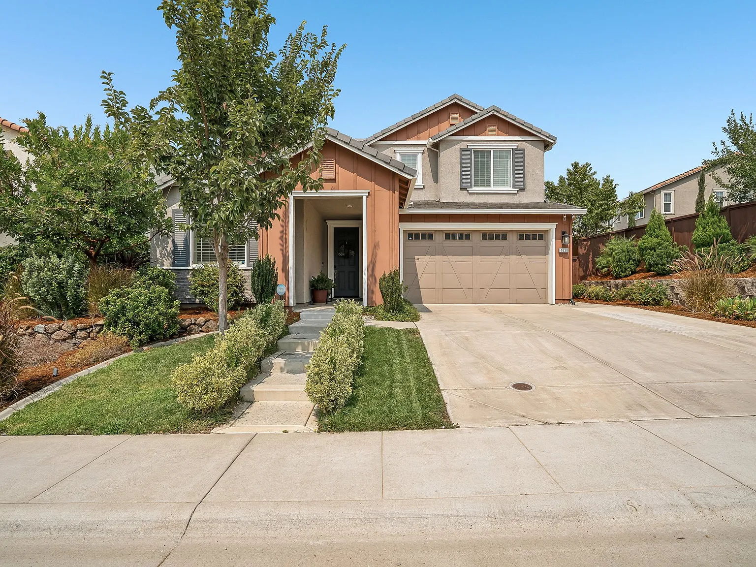 4 bed, 3.5 bath, 3063 sqft, $4,349 — Photo 1
