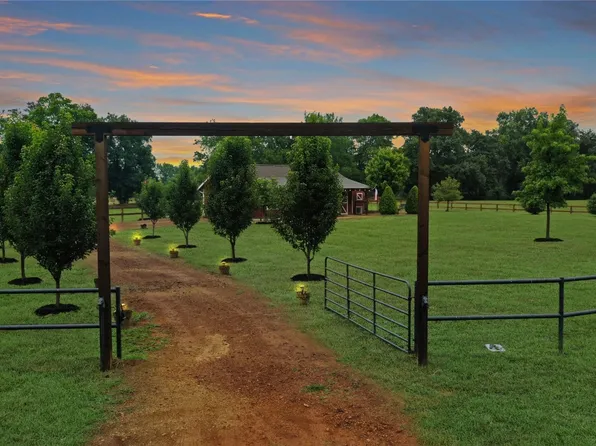 313 N County Road 4837, Winnsboro, TX 75494