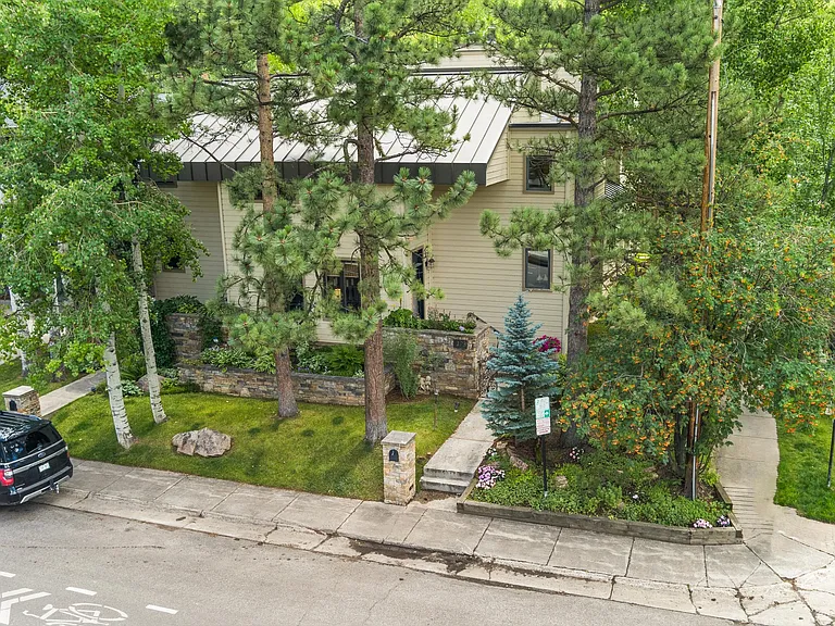 123 W Hyman Ave #A — Photo 33