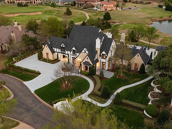 2nd image of 5100 Wisteria Dr