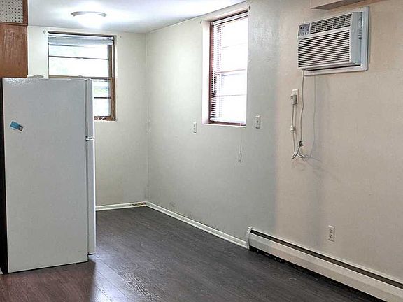 2nd image of 1269 Cook Ave E APT 7