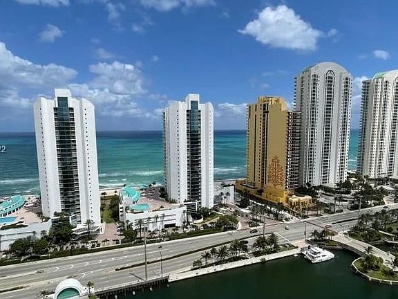 4th image of 16400 Collins Ave APT 2543