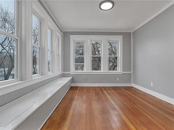 5th image of 420 Rathbun St #10