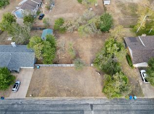 112 Plum Dr, Elgin, TX 78621