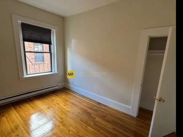 907 Boylston St #2, Boston, MA 02115