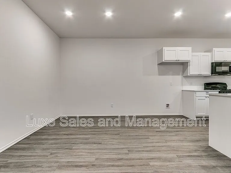 8012 NW 110th Dr — Photo 31