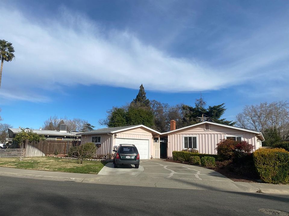 1st image of 211 Maedell Way
