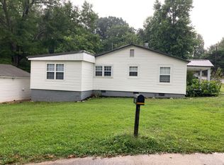 409 Water Tower Rd, Weaver, AL 36277