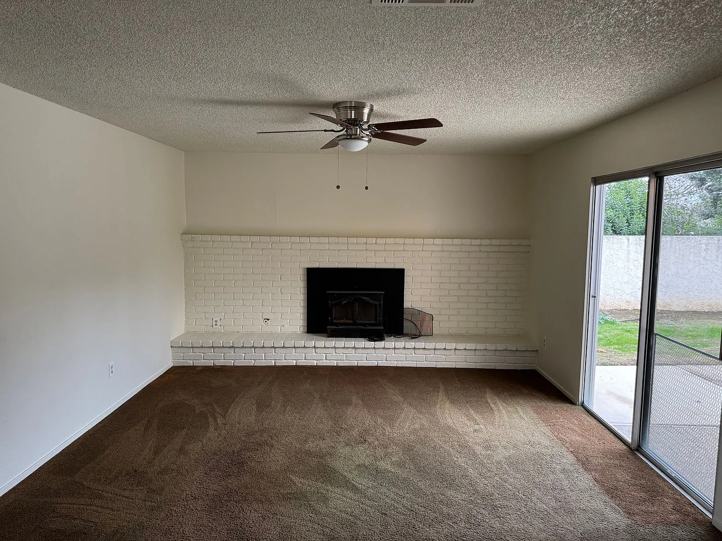 Now Available!! Very Nice Home In South Side Los Banos — Photo 4