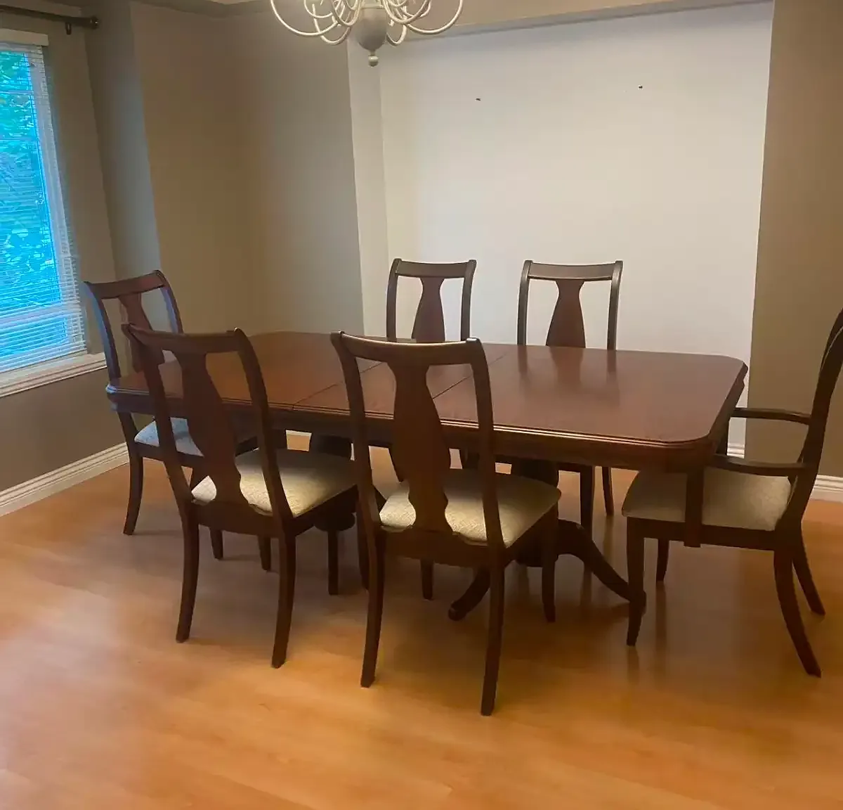 4 bed, 3.5 bath, 2850 sqft, $4,400 — Photo 4