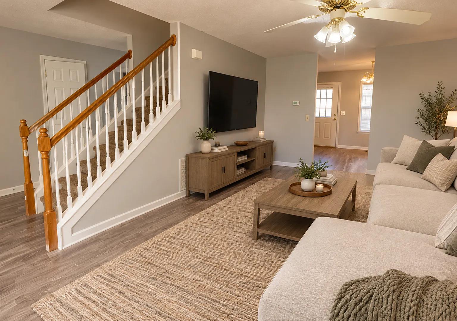 Three Bedroom Spacious Columbia, TN Townhome! — Photo 2