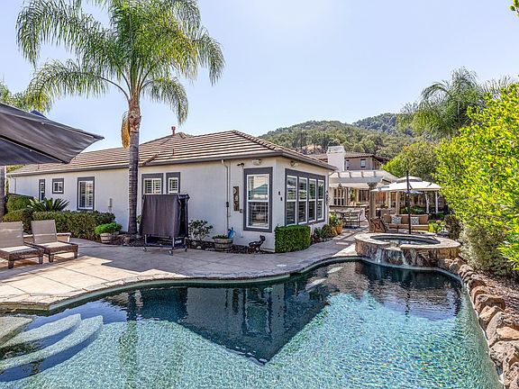 3rd image of 7341 Old Toms Ct