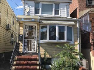 73-21 52nd Ct, Maspeth, NY 11378