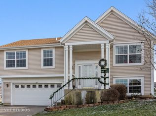 353 Bravo Ct, Bartlett, IL 60103