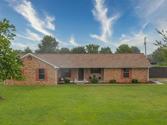 2nd image of 120 Worthington Cir