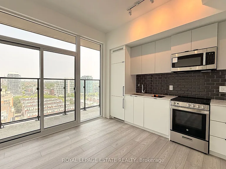 285 Dufferin St #1201 — Photo 5