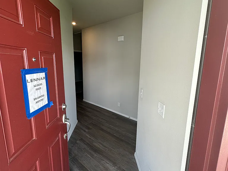 219 N Cattle Dr — Photo 3