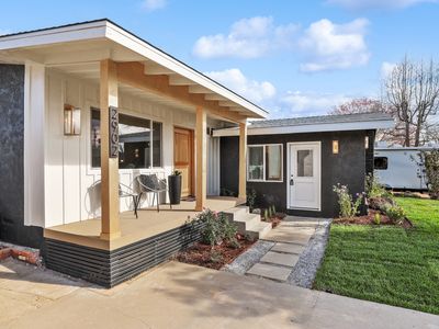 2902 Ladoga Ave, Long Beach, CA, 90815