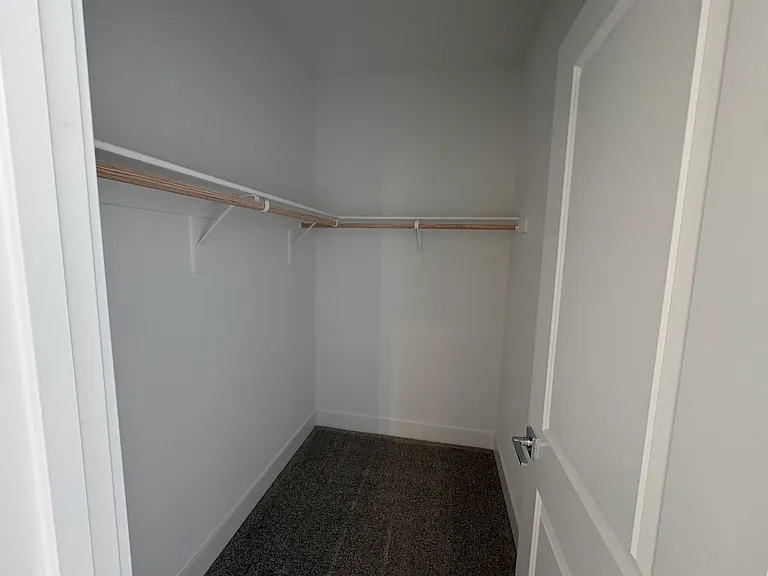 7966 Lamplight Dr — Photo 41
