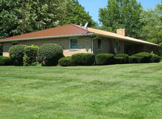 300 Stichter Rd, Pleasant Hill, OH 45359