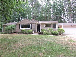 24 Farmstead Ln, West Simsbury, CT 06092