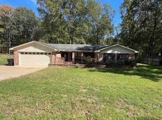 16 Eastwood Dr, Bryant, AR 72022