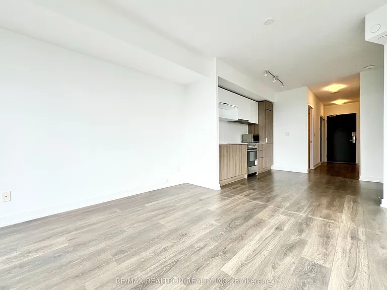 159 Wellesley St E #1204 — Photo 5