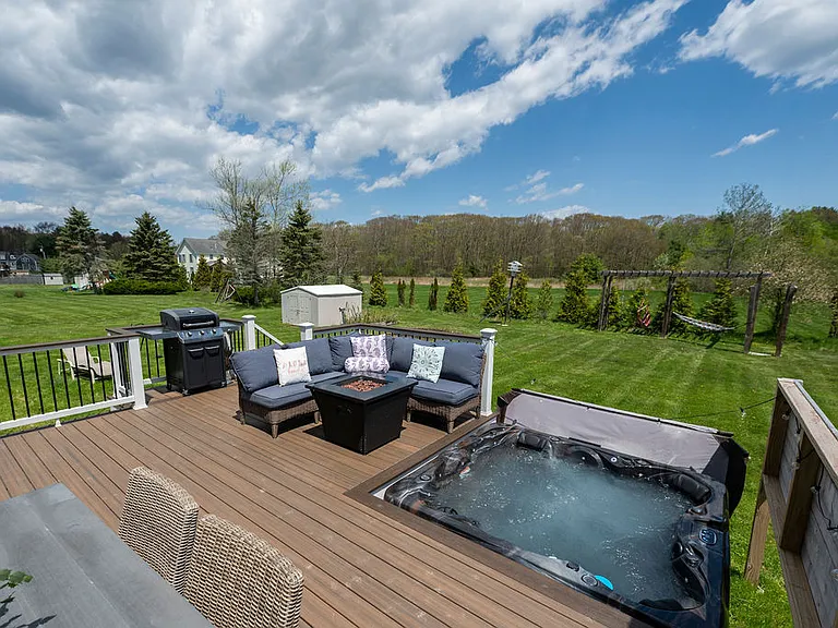 Serenity Dr — Photo 18
