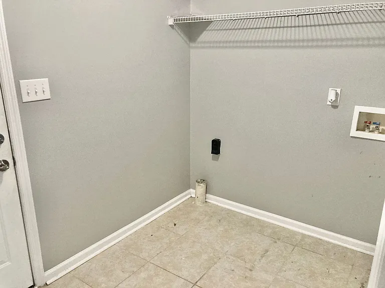 7593 Pleasantville Way — Photo 16