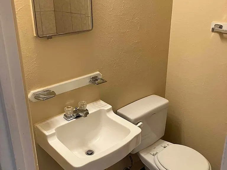 Updated Littleton Apartment with Amenities! Sapphire Place — Photo 13
