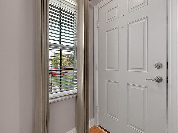 3rd image of 951 Adara Dr