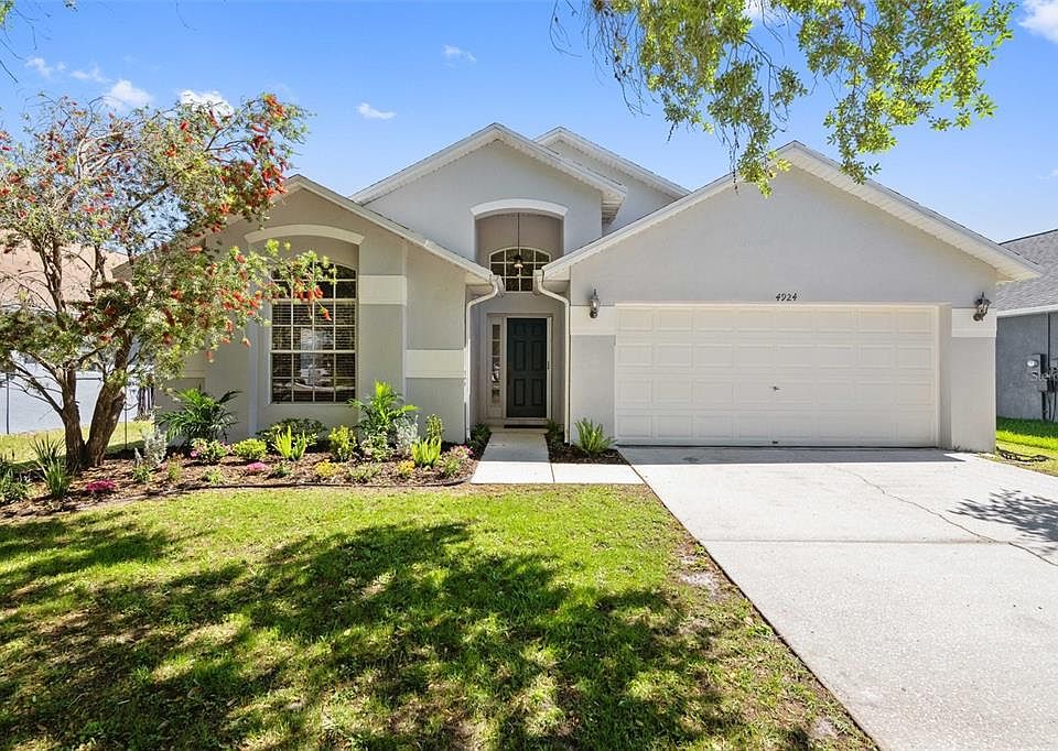 1st image of 4924 Hidden Hills Ln