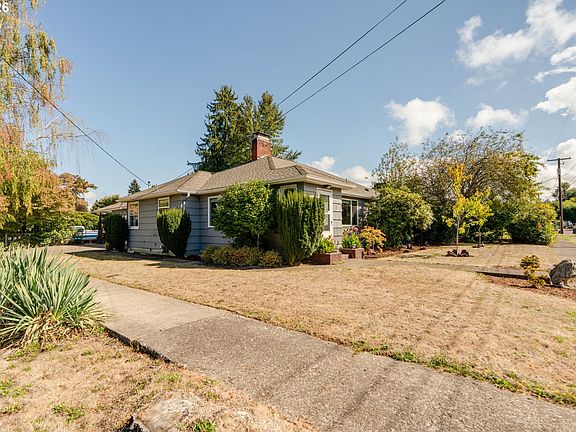 3rd image of 615 E Sherman St