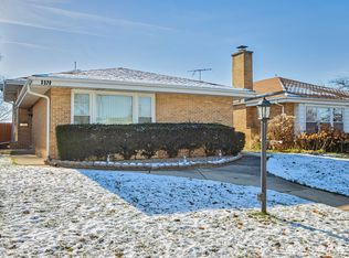 5529 Mulford St, Skokie, IL