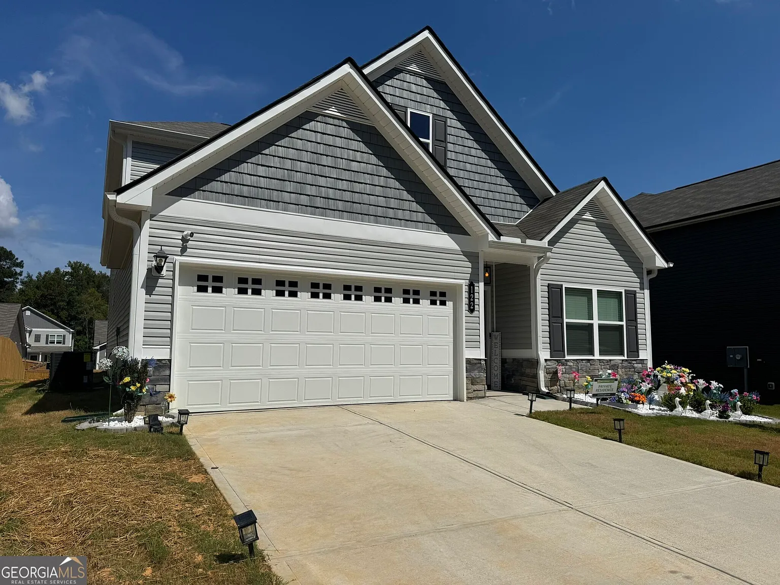 3 bed, 2.5 bath, 2231 sqft, $2,450 — Photo 3